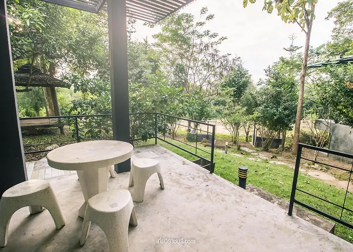 Baan Naratawan ที่พักพร้อมอาหารเช้า สวนผึ้ง