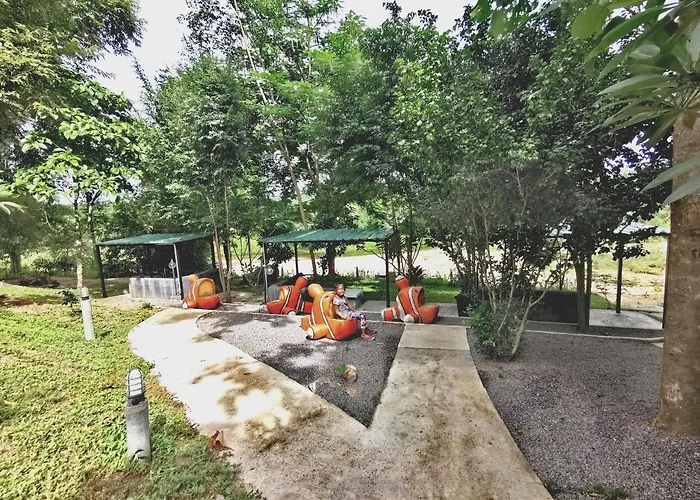 ที่พักพร้อมอาหารเช้า Baan Naratawan