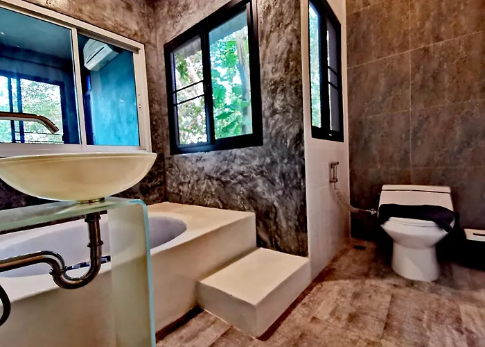 ที่พักพร้อมอาหารเช้า Baan Naratawan