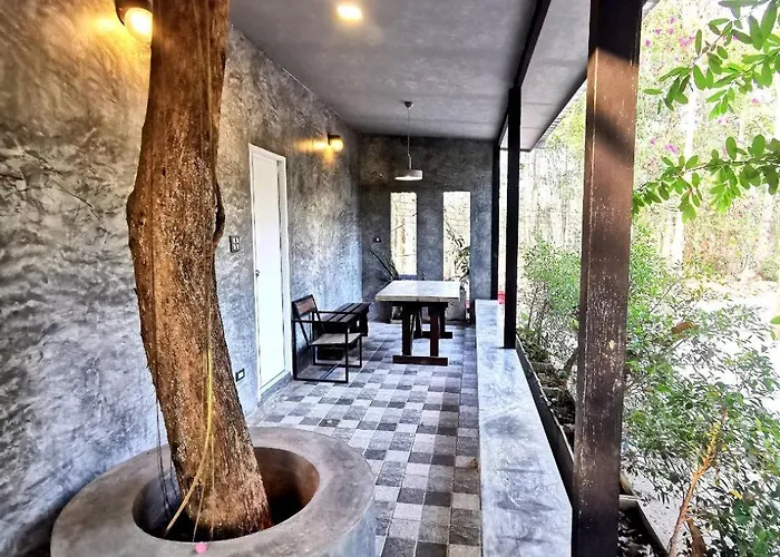 Baan Naratawan